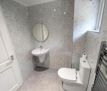 14 Woodside Gardens, Crossgar, BT30 9DA - Photo 2