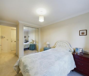 Millfield Court, Ifield, Crawley - Photo 3