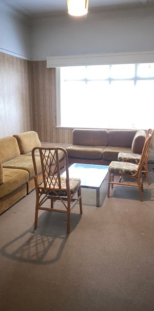 Hawthorn East - Photo 1