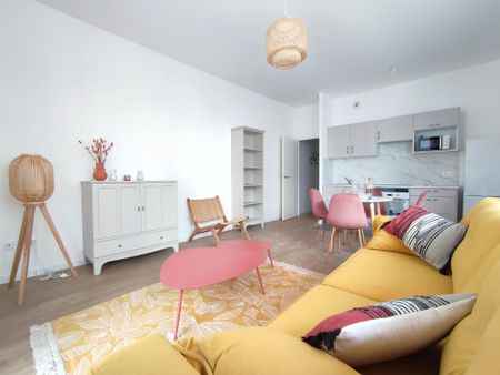 Un bel appartement meublé en lisière du bois de Saint Cucufa - Photo 4