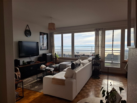 Appartement de 3 pièces en attique proche de la gare - Photo 2