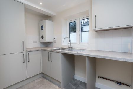 4 bedroom detached house to rent - Photo 5