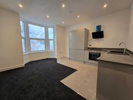 1 bedroom apartment to rent - Photo 2