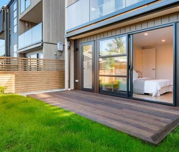 Luxury Brand-New Home - Photo 3