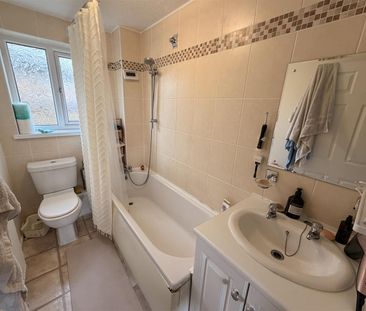 House - Semi-Detached For Rent Pen Y Cae, Caerphilly - Photo 3