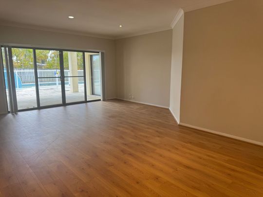 The perfect property in a perfect location - Photo 1