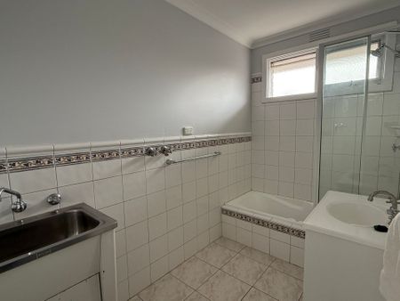 Updated 2 Bedroom Unit - Photo 3