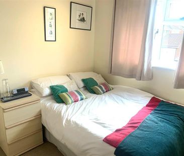 Perivale Close - Photo 4