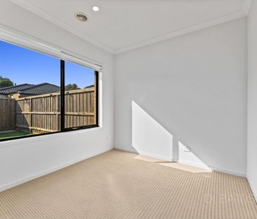 $400 per week - Photo 1