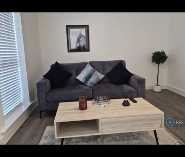 3 bedroom end of terrace house to rent - Photo 4