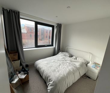 1 Bed Flat, Spinners Way, M15 - Photo 3