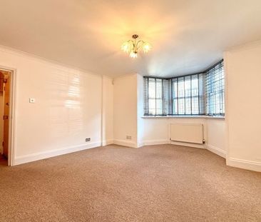 Clarendon Road, Southsea - Photo 3