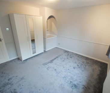 2 bedroom semi-detached house to rent - Photo 4