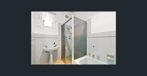 Convenient Family Home - Photo 1