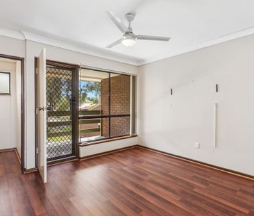 Open to View Wednesday November 12th 4.30 - 5pm - Photo 4