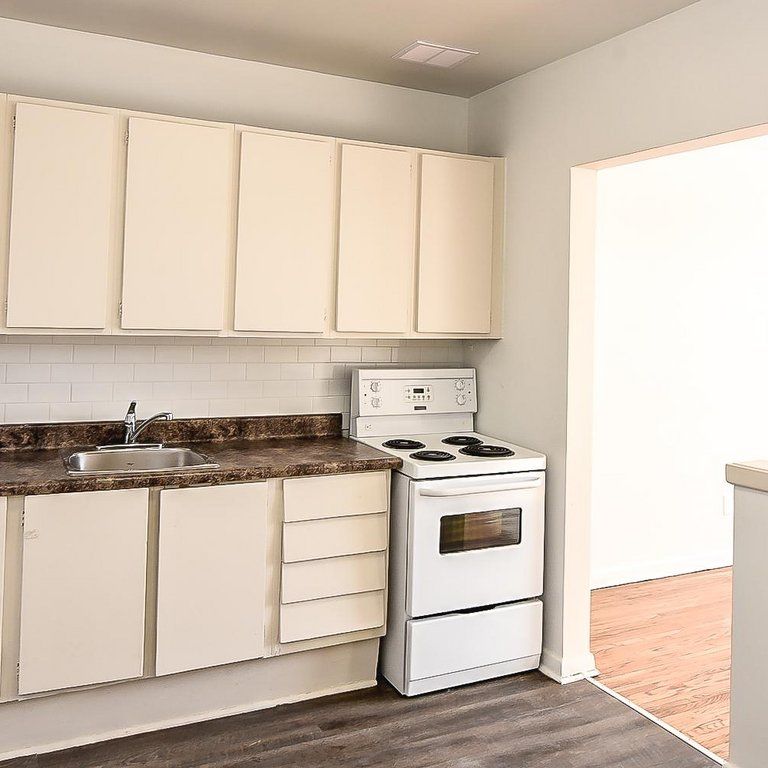 Upper James Court - Photo 1