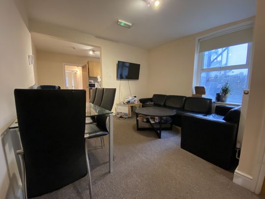 Richmond Road, Roath - Photo 1