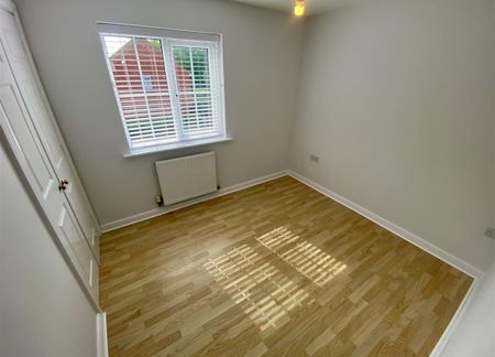 Fern Grove, Elliott Gardens, Bedworth - Photo 3