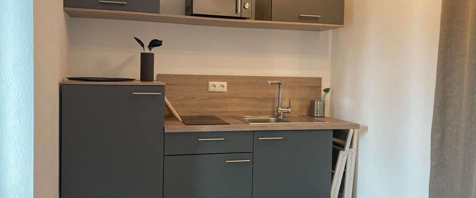 Stilvolle möblierte Studio-Wohnung in Herzen von Bad Aibling - Photo 1