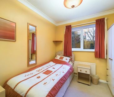 3 bedroom semi-detached house to rent - Photo 5