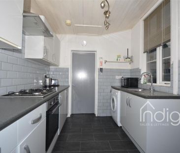 1 bedroom in a house share to rent - Photo 6