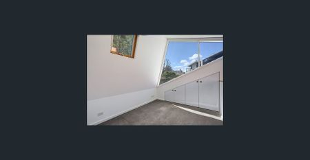 3 Bedroom Designer Home - Photo 3