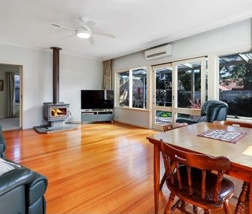 Cheltenham - Photo 2