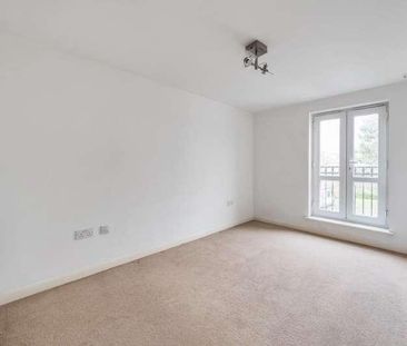 Brunel Crescent, Swindon, SN2 - Photo 3