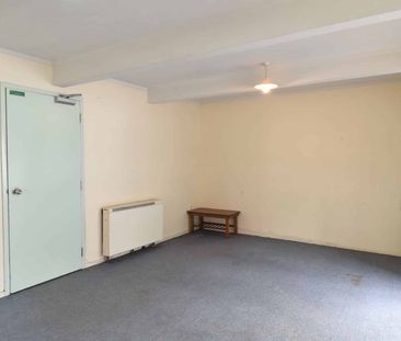 Rooms Available now and 2025 - Photo 3