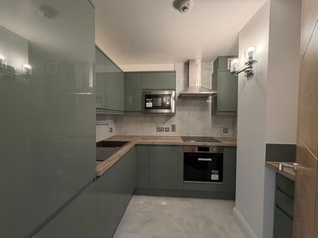 2 Bed Flat, North Block, SE1 - Photo 4