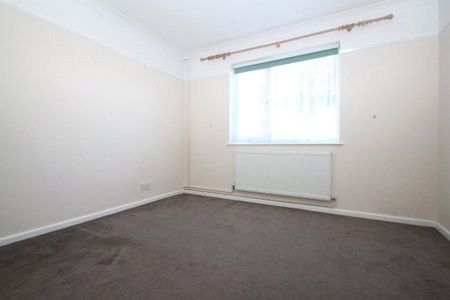 3 bedroom bungalow to rent - Photo 4