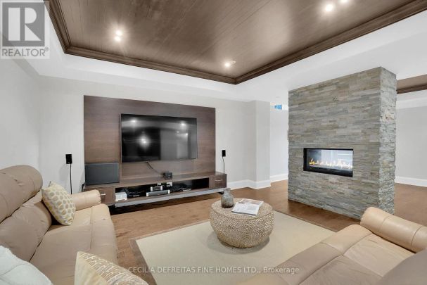 74 MACTAGGART DRIVE - Photo 1