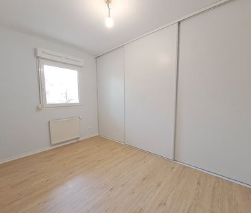 T2 Rénové – Quartier Toison d’Or – Balcon – Garage - Photo 2