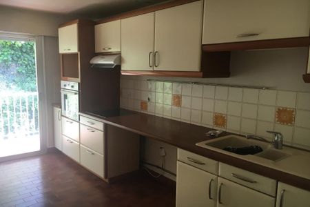 Location Appartement 4 pièces 94m² NICE 06200 - Photo 4