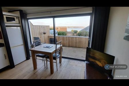 1 bedroom semi-detached house to rent - Photo 3