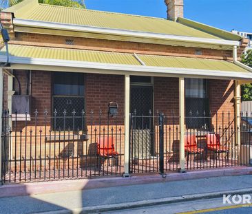 33 Hobsons Place, Adelaide - Photo 3