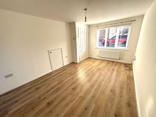 2 bedroom semi-detached house to rent - Photo 1