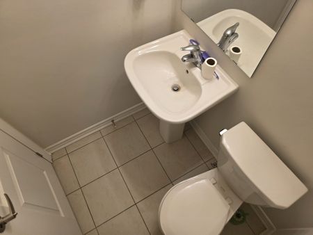 For Lease - 36 Bruton Street, Thorold, Ontario - Photo 4