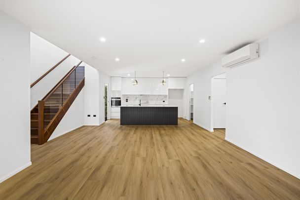 8a Lilley Street, East Toowoomba QLD 4350 - House For Rent - $700 | Domain - Photo 1