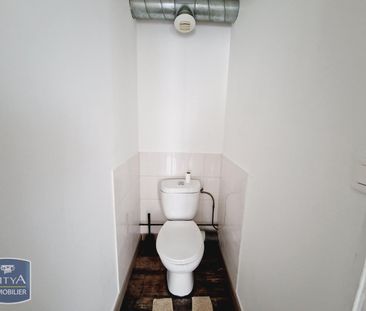Location Appartement 3 pièces 69m² ST JUST MALMONT 43240 - Photo 6