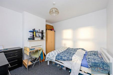 4 bedroom house share to rent - Photo 4