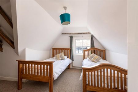 4 bedroom terraced house to rent - Photo 4