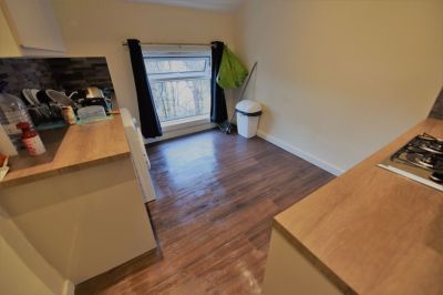 1 bedroom Flat in Flat 4, Leeds - Photo 1