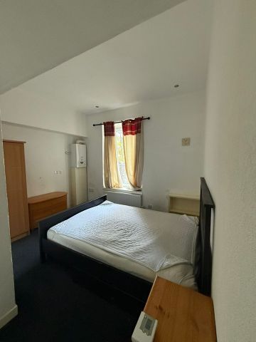 Studio Flat, Hutcheon Street, AB25 - Photo 5