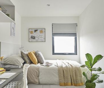 1 bedroom private hall to rent - Photo 1