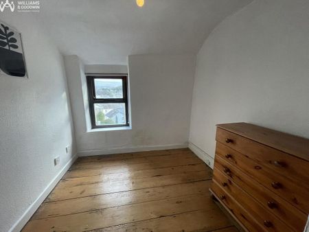 2 bedroom end of terrace house to rent - Photo 3