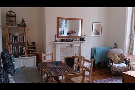 1 Bed Flat, Regent Park Terrace, LS6 - Photo 3