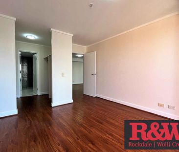 Luxury Living in the Heart of Wolli Creek - Photo 2