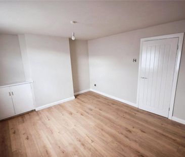 3 bedroom end of terrace house to rent - Photo 1