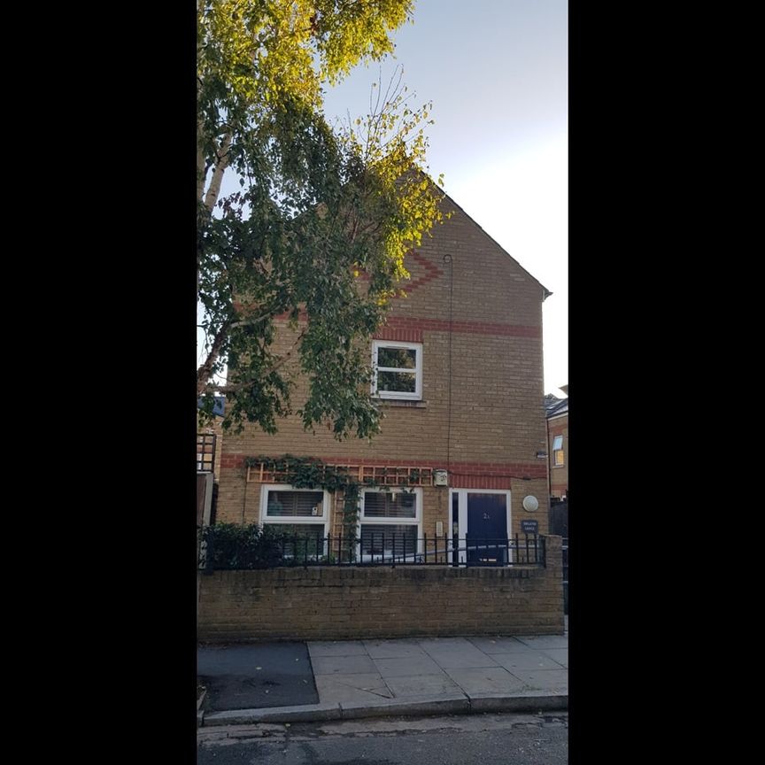 2 Bed Maisonette, Bruce Castle Road, N17 - Photo 1